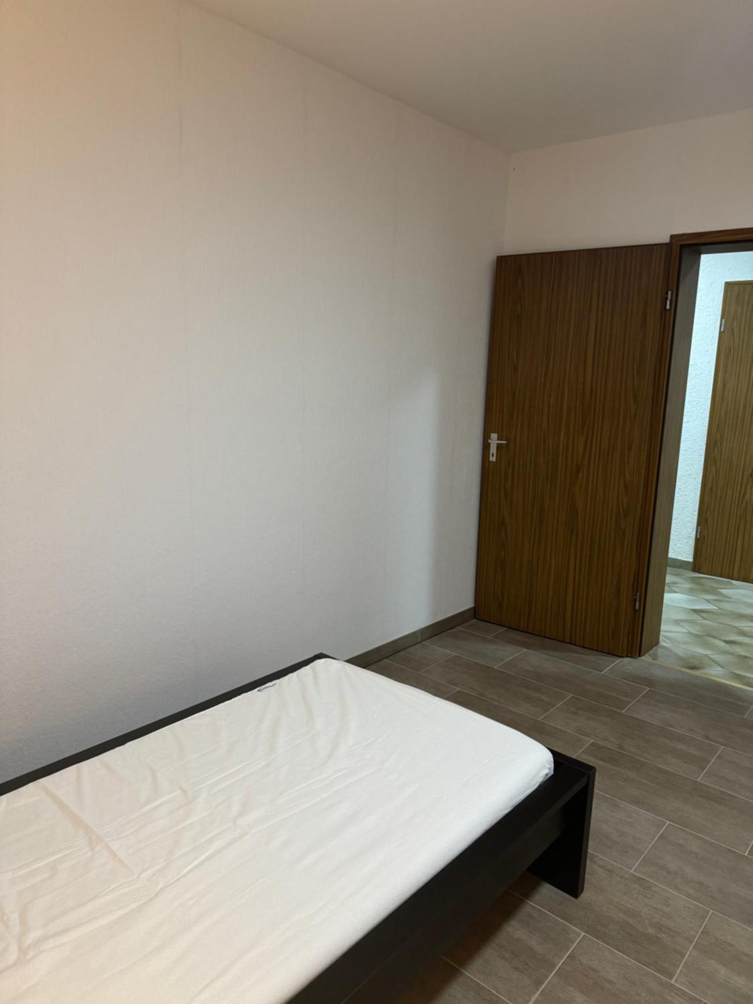 Laras Voll Ausgestattete Gartenwohnung Mit Wlan Und Tv Werne Exteriér fotografie